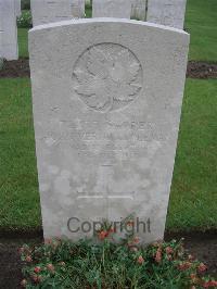 Etaples Military Cemetery - Coleman, John Vernon